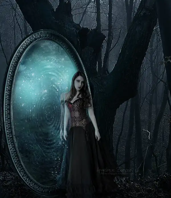 magic_mirror_by_creamymagique-d5pv8qe.jpg